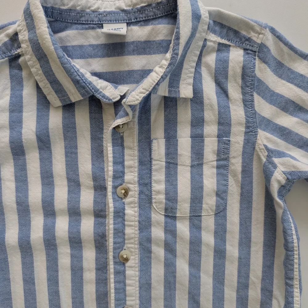 Old Navy charming button